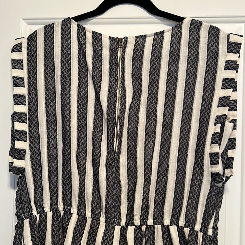 Universal Thread Romper - Picture 9 of 10